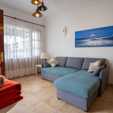 Beautiful Home In Lanzarote 5 Mins From Marina Playa Blanca  Bagian luar foto