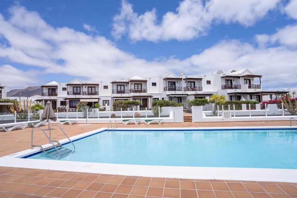 Beautiful Home In Lanzarote 5 Mins From Marina Playa Blanca  Bagian luar foto
