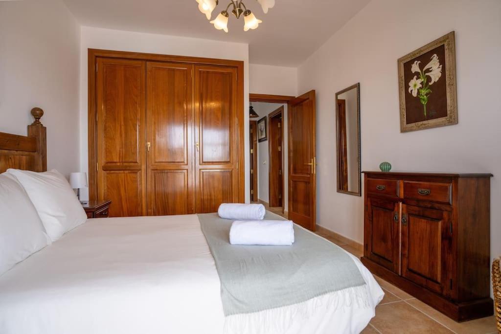 Beautiful Home In Lanzarote 5 Mins From Marina Playa Blanca  Bagian luar foto