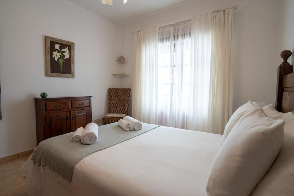 Beautiful Home In Lanzarote 5 Mins From Marina Playa Blanca  Bagian luar foto