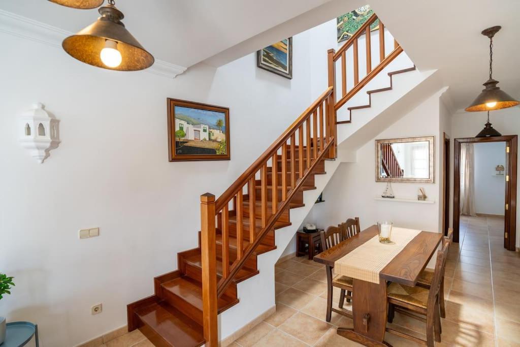 Beautiful Home In Lanzarote 5 Mins From Marina Playa Blanca  Bagian luar foto