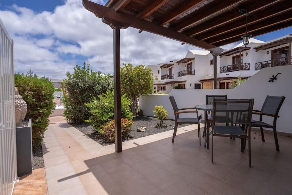 Beautiful Home In Lanzarote 5 Mins From Marina Playa Blanca  Bagian luar foto