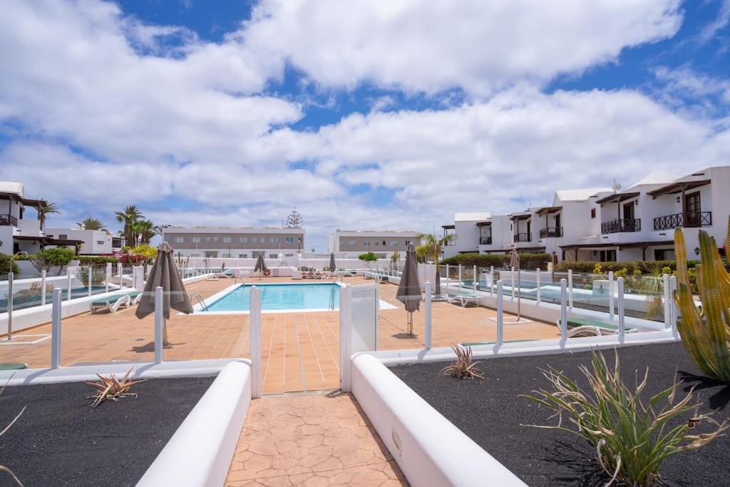 Beautiful Home In Lanzarote 5 Mins From Marina Playa Blanca  Bagian luar foto